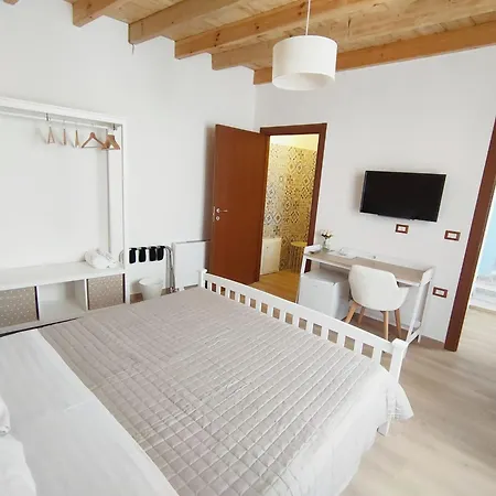 Donna Raffaela Nocleg ze śniadaniem